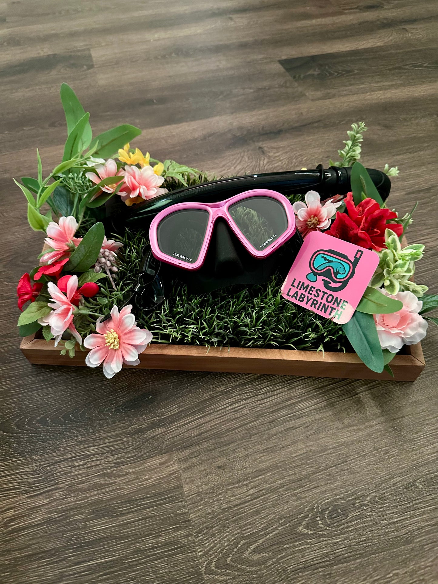 Pink Framed, Black Snorkel Set